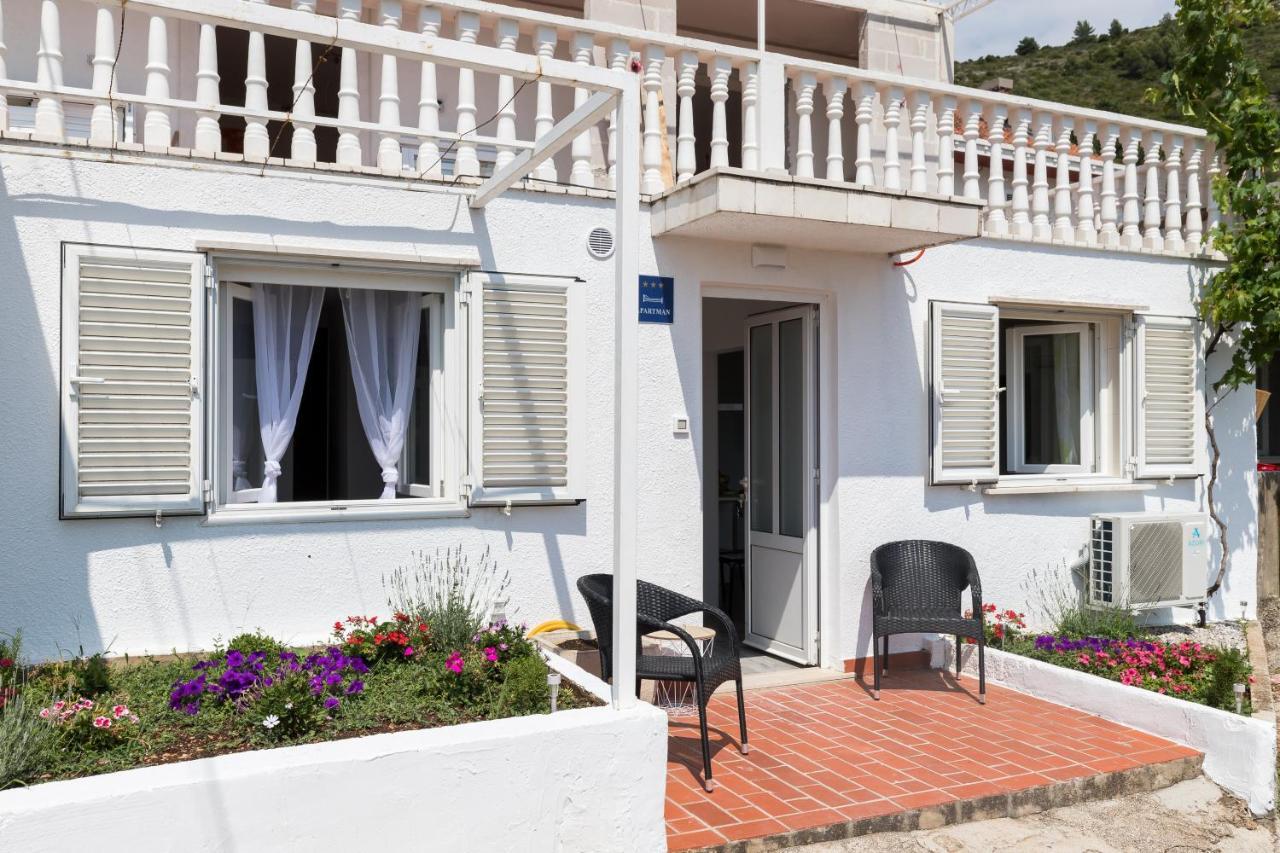 Apartment Semi دوبروفينك المظهر الخارجي الصورة